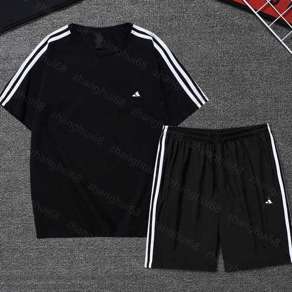 23ss mens tracksuit mens designer tracksuit round neck pure cotton stripes logo embroidery short sleeve t-shirt elastic waist trousers set, Gray
23ss mens tracksuit mens designer tracksuit round neck pure cotton stripes logo embroidery short sleeve t-shirt elastic waist trousers set, Gray