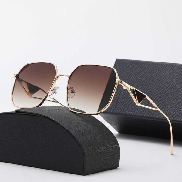 luxury designer prad sunglasses men's women's sunglasses metal fashion trend british travel driving sunglasses brown, White;black
luxury designer prad sunglasses men's women's sunglasses metal fashion trend british travel driving sunglasses brown, White;black