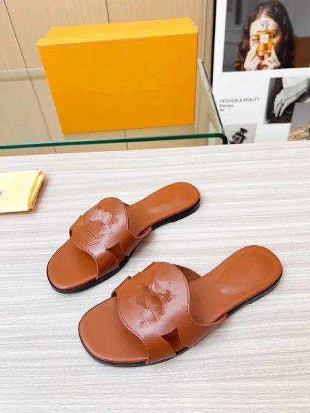 Designer Slippers Men Women Sandals Classic Beach Flat Slipper Leather Slides Summer Ladies Flip Flops, 04
Designer Slippers Men Women Sandals Classic Beach Flat Slipper Leather Slides Summer Ladies Flip Flops, 04