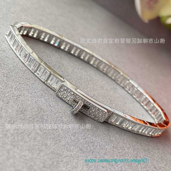 9a original edition factory wholesale h ermes bangle for sale netizen v gold cnc exquisite sculpture high grade button trapezoidal diamond b, Black
9a original edition factory wholesale h ermes bangle for sale netizen v gold cnc exquisite sculpture high grade button trapezoidal diamond b, Black