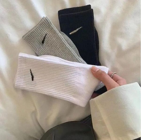 nk printed fashionable pure cotton socks for spring breathable and sweat-absorbing gentlemen's style sports socks, high-quality men, Black
nk printed fashionable pure cotton socks for spring breathable and sweat-absorbing gentlemen's style sports socks, high-quality men, Black