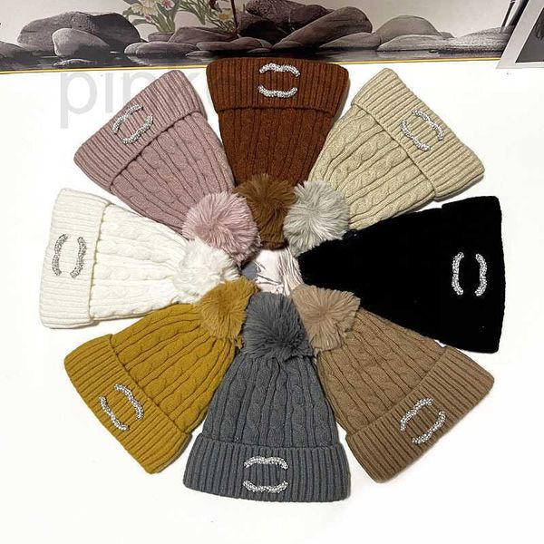 beanie/skull caps designer chic warm wool ball hat for women in autumn and winter to keep cold windproof with flipped letters plush knitted, Blue;gray
beanie/skull caps designer chic warm wool ball hat for women in autumn and winter to keep cold windproof with flipped letters plush knitted, Blue;gray
