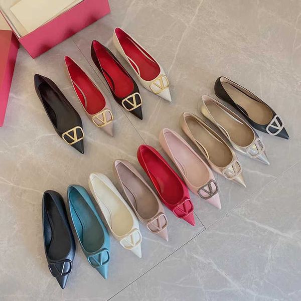 no box design summer fashion size women's shoes pointed toe single shoes bridesmaid thin heels shallow mouth metal bride high heels, Black
no box design summer fashion size women's shoes pointed toe single shoes bridesmaid thin heels shallow mouth metal bride high heels, Black