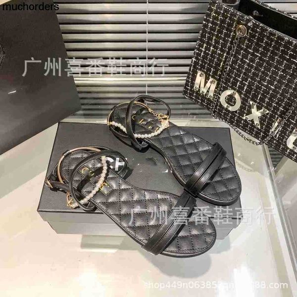 xiaoxiangjia metal buckle flat bottom sandals 2023 spring summer fashion new lingge pearl buckle light luxury women's shoes, Black
xiaoxiangjia metal buckle flat bottom sandals 2023 spring summer fashion new lingge pearl buckle light luxury women's shoes, Black