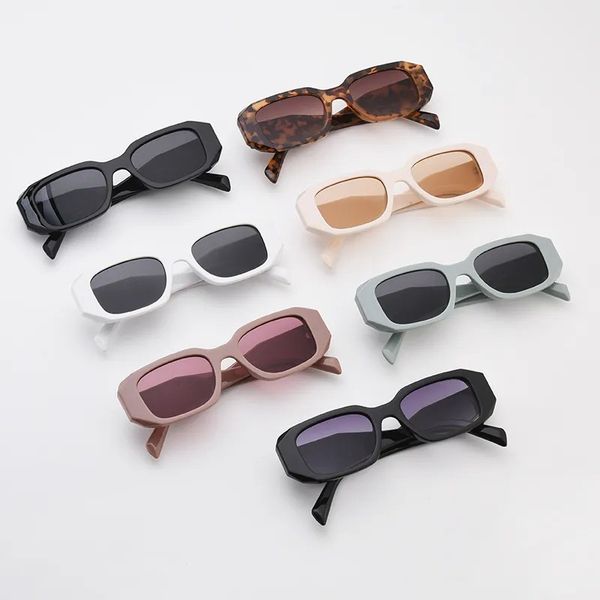 fashion designer sunglasses for women man goggle beach sun glasses small frame luxury quality 7 color optional with box coming, White;black
fashion designer sunglasses for women man goggle beach sun glasses small frame luxury quality 7 color optional with box coming, White;black