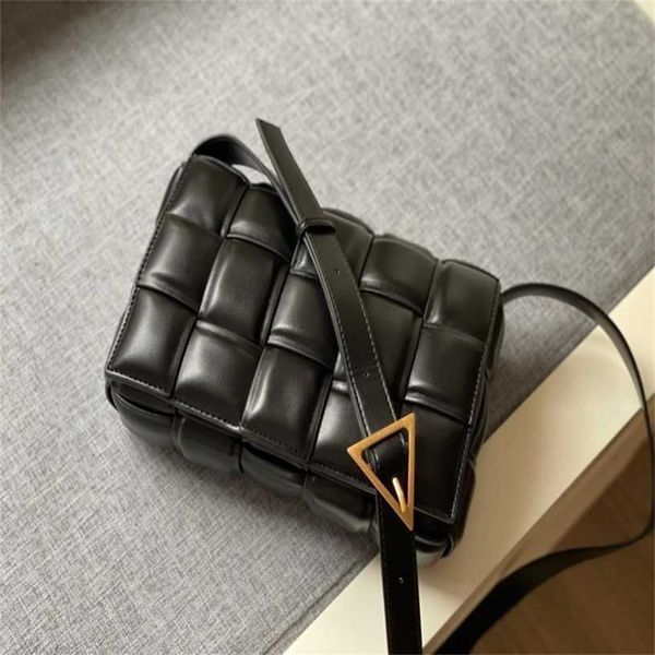 venetas bottegas bags venetas designer handbags bottegas divani green woven large lattice pillow tofu oblique cross leisure small square wom
venetas bottegas bags venetas designer handbags bottegas divani green woven large lattice pillow tofu oblique cross leisure small square wom