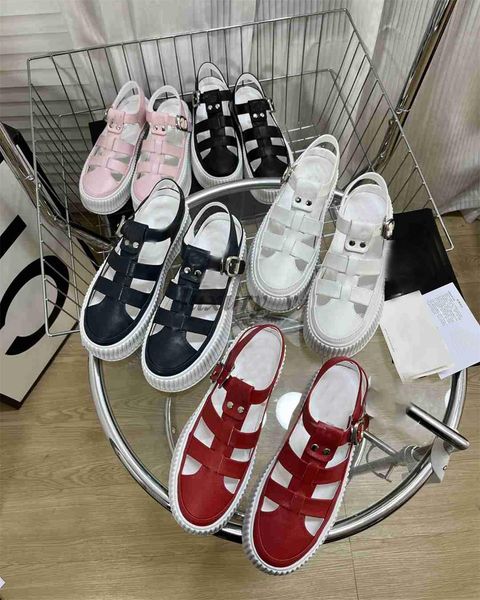 designer casual shoes women roman shoes platform sneakers soft leather flat shoe woven upper sneaker versatile sole loafers size 35-39, Black
designer casual shoes women roman shoes platform sneakers soft leather flat shoe woven upper sneaker versatile sole loafers size 35-39, Black