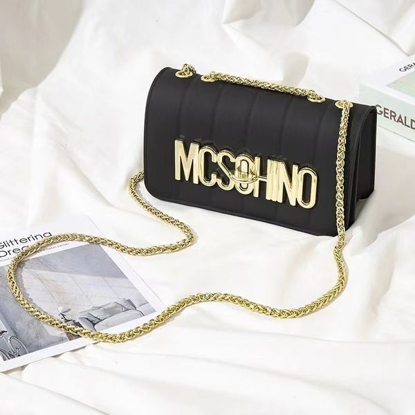 2023 latest women's shoulder bag pvc jelly colorful fashion chain diagonal bag messenger bag size:21*15*8cm
2023 latest women's shoulder bag pvc jelly colorful fashion chain diagonal bag messenger bag size:21*15*8cm