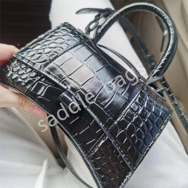 luxury hourglass bag designer bags hourglass shoulder bag black crocodiles-embossed cow leather small crossbody half moon hobos handbag with
luxury hourglass bag designer bags hourglass shoulder bag black crocodiles-embossed cow leather small crossbody half moon hobos handbag with