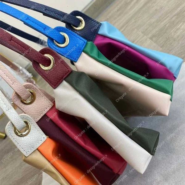 wholesale sac off femme store wallets 2023 90% face womenbag simple de casual versatile jour color-blocking hand soft sweet shoulder makaron
wholesale sac off femme store wallets 2023 90% face womenbag simple de casual versatile jour color-blocking hand soft sweet shoulder makaron