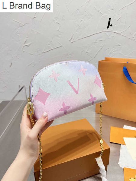 l brand bag spring in the city women shell shouder bag handbags wallets gradient luxurys designers handbag classic flower bag golden chain c, Black
l brand bag spring in the city women shell shouder bag handbags wallets gradient luxurys designers handbag classic flower bag golden chain c, Black