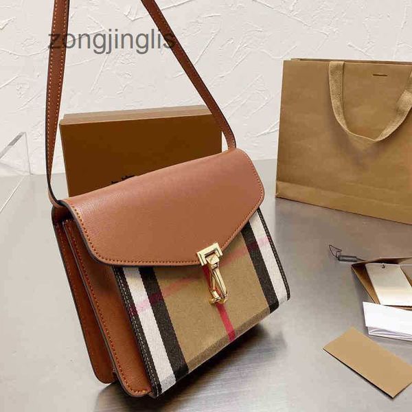 bag messenger shoulder classic plaid stripes ladies women classic luxury burbrerys bags leather designer handbag crossbody female vintage pu
bag messenger shoulder classic plaid stripes ladies women classic luxury burbrerys bags leather designer handbag crossbody female vintage pu