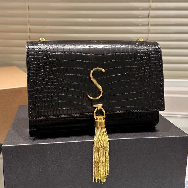 women designer flap bag with tassel gold/silver metal hardware chain calfskin leather crossbody shoulder handbag luxury wallet sacoche bucke
women designer flap bag with tassel gold/silver metal hardware chain calfskin leather crossbody shoulder handbag luxury wallet sacoche bucke