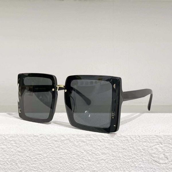 designer fashion luxury cool sunglasses super tiktok online red same box letter large sunglasses women's versatile trendy 7056 with log, White;black
designer fashion luxury cool sunglasses super tiktok online red same box letter large sunglasses women's versatile trendy 7056 with log, White;black