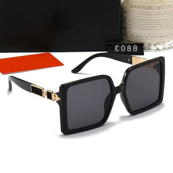 Fashion Sunglasses Brand Outdoor Summer Vintage Sunglass Men Women Uv400 Polarized Lenses Cycling Driving Fishing Travel 1pcs Classic Eyewear
Fashion Sunglasses Brand Outdoor Summer Vintage Sunglass Men Women Uv400 Polarized Lenses Cycling Driving Fishing Travel 1pcs Classic Eyewear