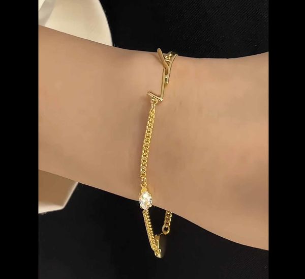 new designer classic lucky love bracelet 18k gold plated bangle ladies and girls valentine's day mother's day engagement jewelry, Golden;silver
new designer classic lucky love bracelet 18k gold plated bangle ladies and girls valentine's day mother's day engagement jewelry, Golden;silver