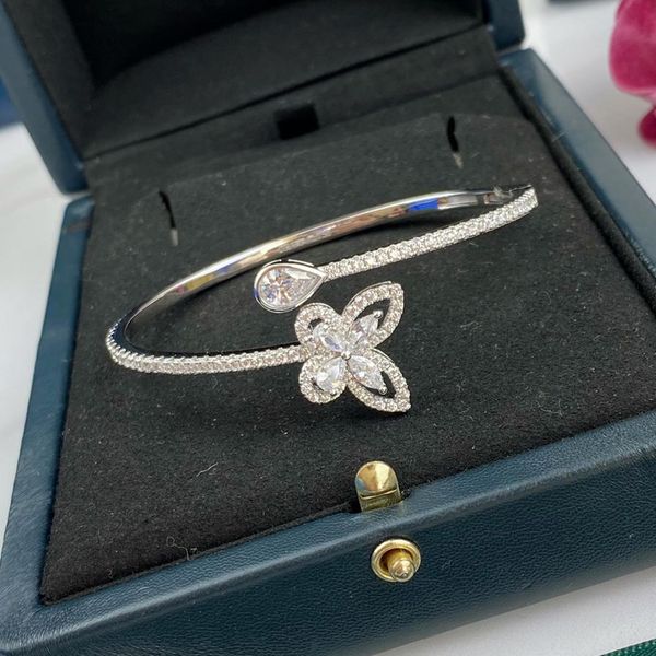 bangle exquisite zircon luxury brand bracelet original famous hollow out butterfly water drop design open bracelet jewelry, Black
bangle exquisite zircon luxury brand bracelet original famous hollow out butterfly water drop design open bracelet jewelry, Black