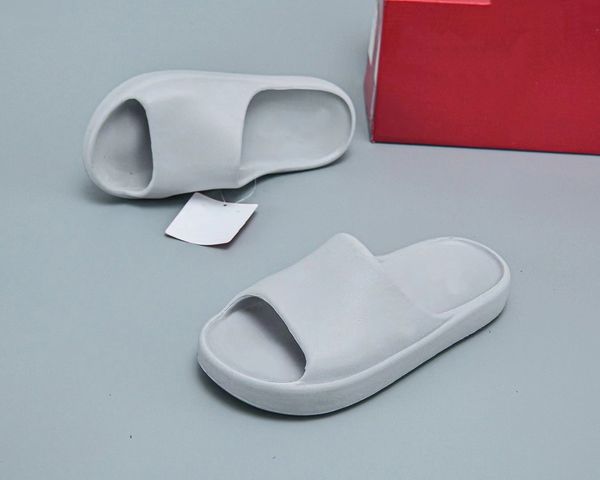 flat slippers beach slide sandals men women slipper indoor and outdoor rubber summer slides with box, Black
flat slippers beach slide sandals men women slipper indoor and outdoor rubber summer slides with box, Black