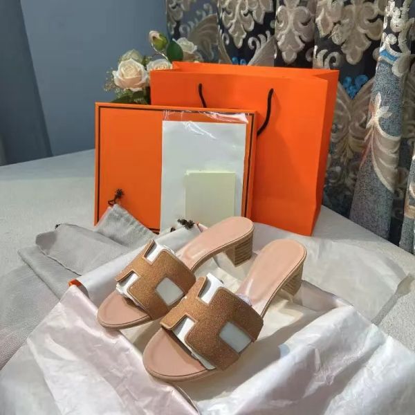 Beach slippers Classic Flat heel Summer Lazy Designer fashion Cartoon Big Head flops leather lady Slides women shoes Hotel Bath Ladies sexy Sandals Large 03
Beach slippers Classic Flat heel Summer Lazy Designer fashion Cartoon Big Head flops leather lady Slides women shoes Hotel Bath Ladies sexy Sandals Large 03