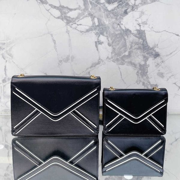 fashion handbags shoulder designer bags metal chain gold silver women handbag leather bag flip cover diagonal messenger crossbody purse 0526
fashion handbags shoulder designer bags metal chain gold silver women handbag leather bag flip cover diagonal messenger crossbody purse 0526