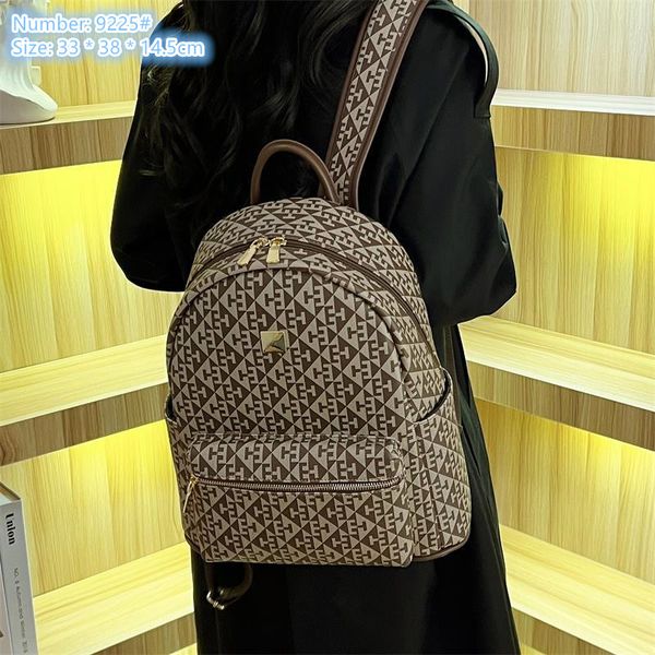 wholesale ladies shoulder bag 2 colors large capacity leisure travel backpack vertical wear-resistant leather handbag street trend geometric
wholesale ladies shoulder bag 2 colors large capacity leisure travel backpack vertical wear-resistant leather handbag street trend geometric