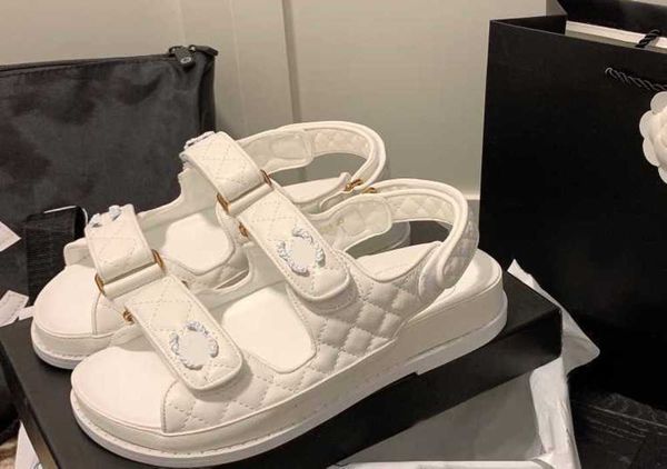 slippers2022 summer women calfskin dad shoes sandals quilted summer platform flats low heel wedge diamond buckle sandal slips, Black
slippers2022 summer women calfskin dad shoes sandals quilted summer platform flats low heel wedge diamond buckle sandal slips, Black