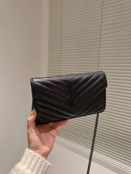 designer design diagonal hanging bag classic caviar cowhide chain envelope bag, Black;red
designer design diagonal hanging bag classic caviar cowhide chain envelope bag, Black;red