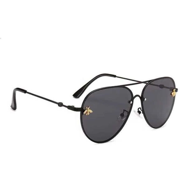 designer brand fashion sunglasses luxury outdoor summer 2023 style polarized black for men metal full frame glasses good quality adumbral or, White;black
designer brand fashion sunglasses luxury outdoor summer 2023 style polarized black for men metal full frame glasses good quality adumbral or, White;black