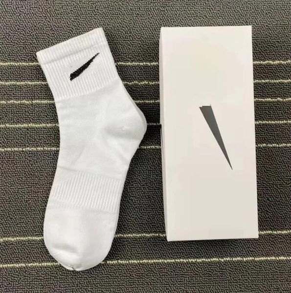 classic and fashionable men's hook brand socks, medium tube sports moisture absorption socks, casual men's and women's luxury, Black
classic and fashionable men's hook brand socks, medium tube sports moisture absorption socks, casual men's and women's luxury, Black