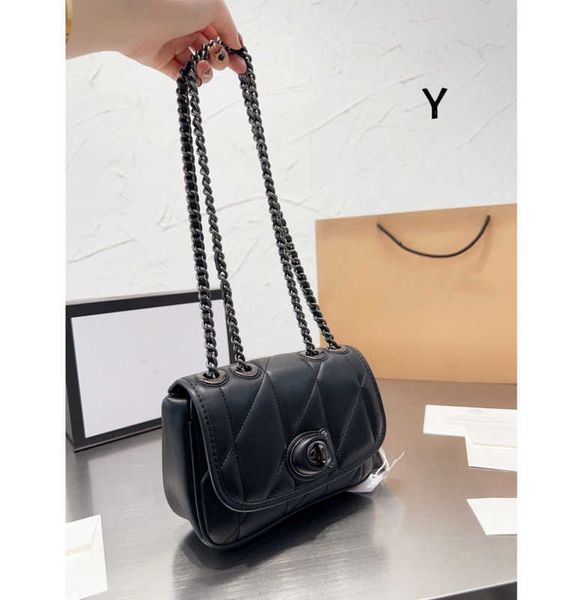 coch 5a madison new pillow shoulder bags napa leather metal chain crossbody bag fashion women letter hasp handbags totes luxury designer bag
coch 5a madison new pillow shoulder bags napa leather metal chain crossbody bag fashion women letter hasp handbags totes luxury designer bag