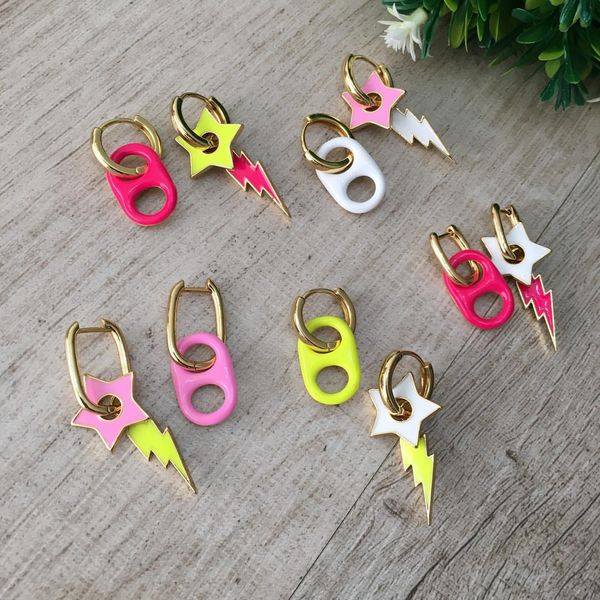 huggie 5 pairs new soda cap hoop earring jewelry colorful enamel 2021 new gold color earrings for summer beach jewelry, Golden;silver
huggie 5 pairs new soda cap hoop earring jewelry colorful enamel 2021 new gold color earrings for summer beach jewelry, Golden;silver