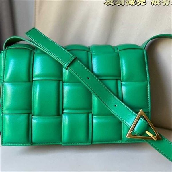 bottegas bags venetas designer venetas handbags bottegas 2022 casette divani woven square pillow magnetic buckle tofu one shoulder messenger
bottegas bags venetas designer venetas handbags bottegas 2022 casette divani woven square pillow magnetic buckle tofu one shoulder messenger