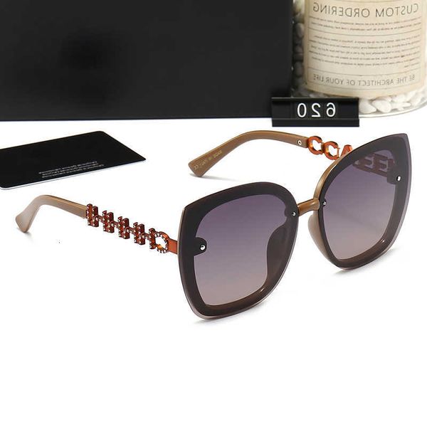 sunglasses designer luxury summer brand eyewear fashion outdoor sports classic driving various style with box for women and men model specia, White;black
sunglasses designer luxury summer brand eyewear fashion outdoor sports classic driving various style with box for women and men model specia, White;black
