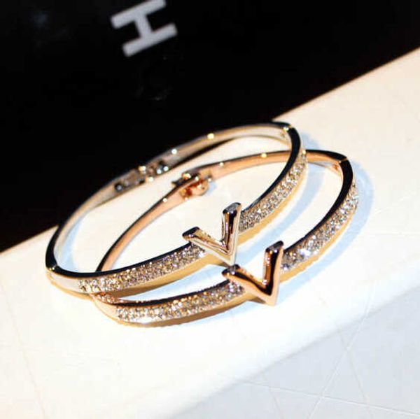 new fashion korean simple atmosphere inlaid with rhinestone letter temperament bracelet women's s00166, Golden;silver
new fashion korean simple atmosphere inlaid with rhinestone letter temperament bracelet women's s00166, Golden;silver