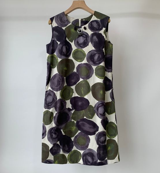 2023 summer designer dress sleeveless beaded print dress women clothing, Black;gray
2023 summer designer dress sleeveless beaded print dress women clothing, Black;gray
