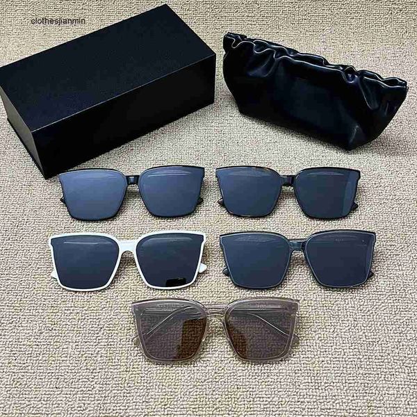 2023 luxury fashion sunglasses factory% 80 retail new fashionable gm sunglass for men and women square plate uv proof street glass, White;black
2023 luxury fashion sunglasses factory% 80 retail new fashionable gm sunglass for men and women square plate uv proof street glass, White;black
