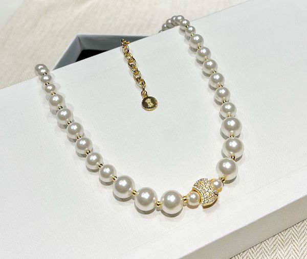 ladies' pearl necklace with diamond pendant gold fashion necklaces designers jewelry women's party chains necklace accessories gif, Silver
ladies' pearl necklace with diamond pendant gold fashion necklaces designers jewelry women's party chains necklace accessories gif, Silver