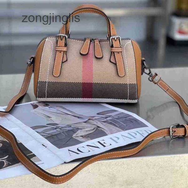 lattice classic ladies female pillow burbrerys bag retro leather with leather messenge shoulder bags q896
lattice classic ladies female pillow burbrerys bag retro leather with leather messenge shoulder bags q896