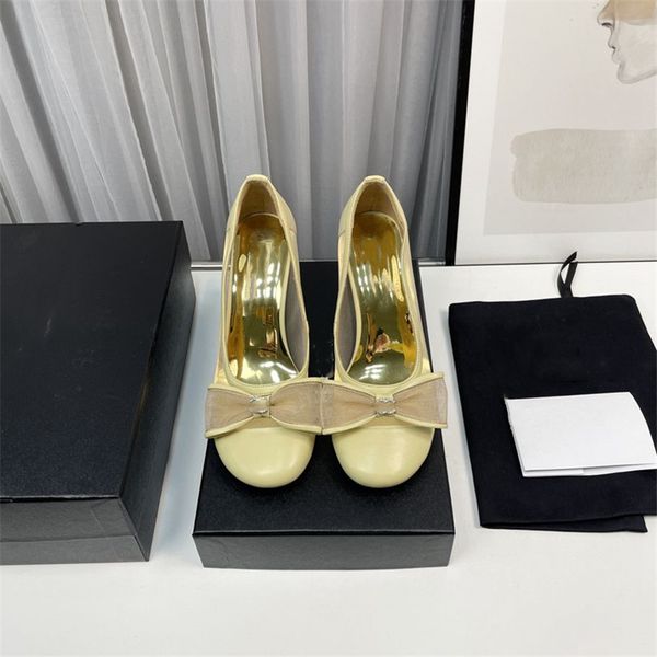 fashion dress shoes women leather 2023 channel high heel metal buckle letter logo wedding party business casual flat shoes 09-06, Black
fashion dress shoes women leather 2023 channel high heel metal buckle letter logo wedding party business casual flat shoes 09-06, Black