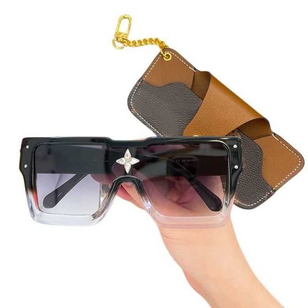 designer brand fashion sunglasses luxury outdoor summer factory eyewear sungod glasses sunglass eyeglass women men womens sun glass uv400 fu, White;black
designer brand fashion sunglasses luxury outdoor summer factory eyewear sungod glasses sunglass eyeglass women men womens sun glass uv400 fu, White;black