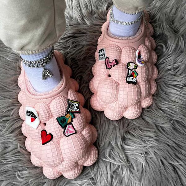 sandals winter explosion style plus velvet bubble shoes fashion warm men and women home cotton slippers personality lychee 230417, Black
sandals winter explosion style plus velvet bubble shoes fashion warm men and women home cotton slippers personality lychee 230417, Black