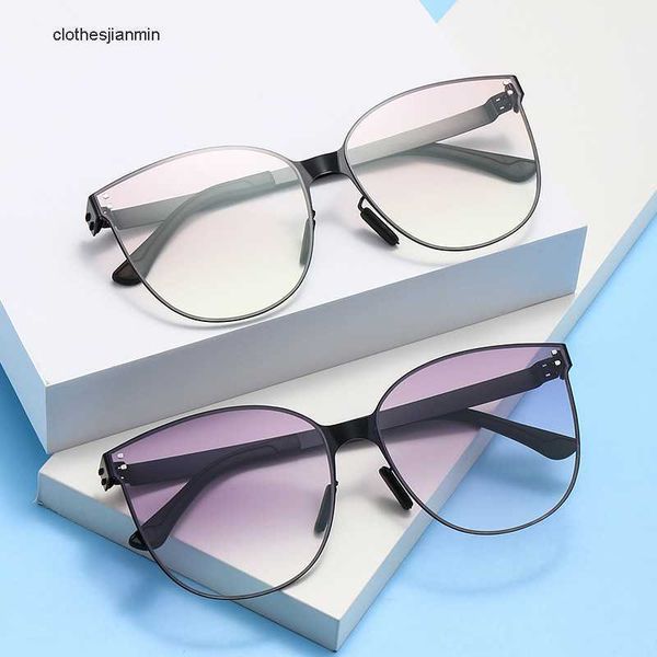 2023 luxury fashion sunglasses factory% 80 retail new popular fashionable sunglass women's net red gm polarized nylon, White;black
2023 luxury fashion sunglasses factory% 80 retail new popular fashionable sunglass women's net red gm polarized nylon, White;black