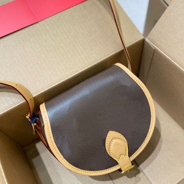 designer shoulder bags women luxury brand crossbody leather fashion lady saddle phone purse messenger with dust bag
designer shoulder bags women luxury brand crossbody leather fashion lady saddle phone purse messenger with dust bag