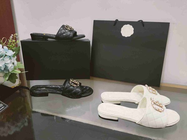 woman channel shoes slipper beach new europe and america women man lovers summer soft bottom antiskid cool h slippers luxe 35-40, Black
woman channel shoes slipper beach new europe and america women man lovers summer soft bottom antiskid cool h slippers luxe 35-40, Black