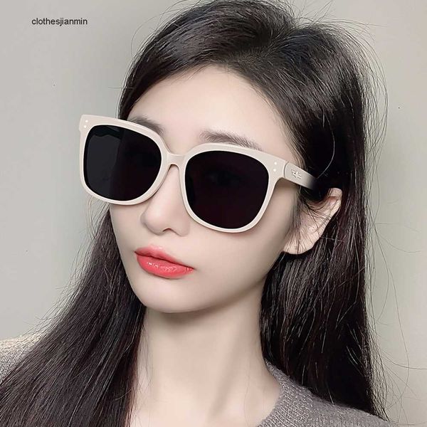2023 luxury fashion sunglasses factory% 80 retail gm sunglass women's new fashion men's powder blusher sunset summer anti ultravio, White;black
2023 luxury fashion sunglasses factory% 80 retail gm sunglass women's new fashion men's powder blusher sunset summer anti ultravio, White;black