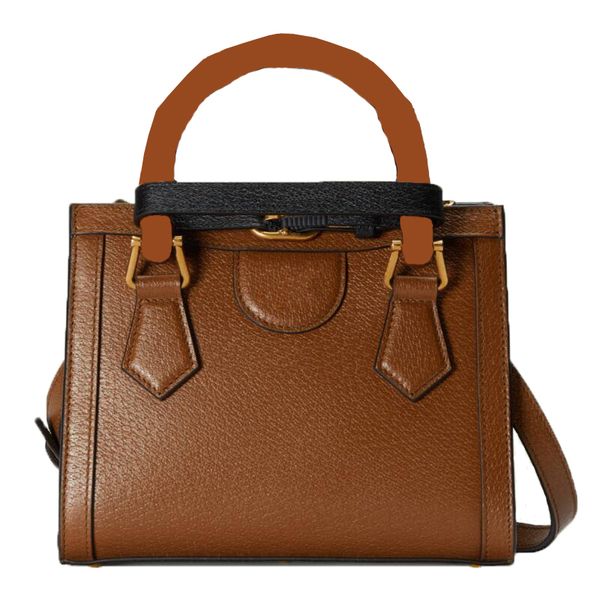 outdoor tote bag versatile women's bag crossbody bag bamboo handle design metal logo fashion handbag
outdoor tote bag versatile women's bag crossbody bag bamboo handle design metal logo fashion handbag