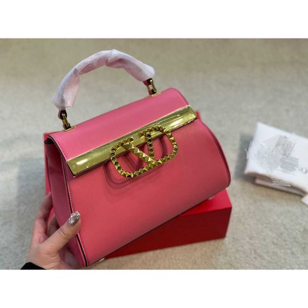 designer bag spring/summer beach bags crossbody designer handbags new style luxurys bag for women handbag t713
designer bag spring/summer beach bags crossbody designer handbags new style luxurys bag for women handbag t713