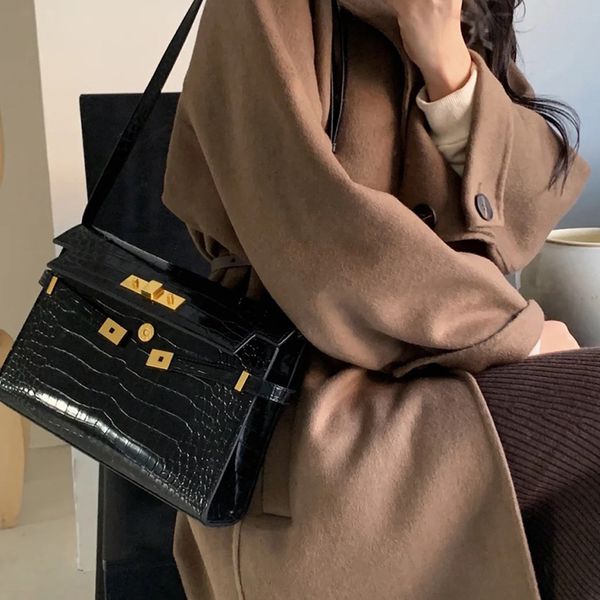 designer evening bag luxury crossbody bag handbag genuine leather shoulder bag 24cm level replication flap bag with box wy011
designer evening bag luxury crossbody bag handbag genuine leather shoulder bag 24cm level replication flap bag with box wy011