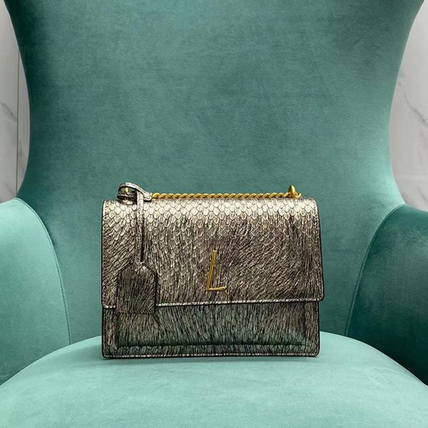 designer flap bag luxury crossbody bag handbag genuine leather shoulder bag 22cm level replication chain bag with box wy010
designer flap bag luxury crossbody bag handbag genuine leather shoulder bag 22cm level replication chain bag with box wy010