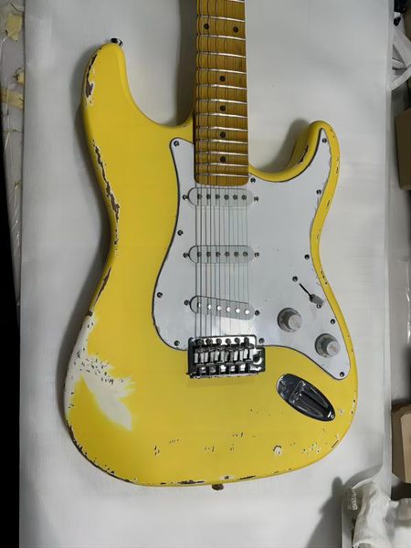 custom masterbuilt yngwie malmsteen play loud tribute heavy relic cream cover white st electric guitar scalloped fingerboard, big headstock
custom masterbuilt yngwie malmsteen play loud tribute heavy relic cream cover white st electric guitar scalloped fingerboard, big headstock